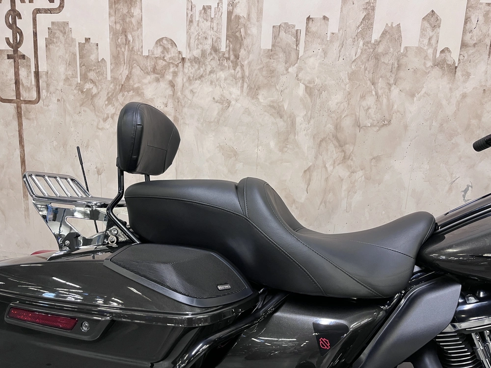 2019 Harley-davidson Touring alt