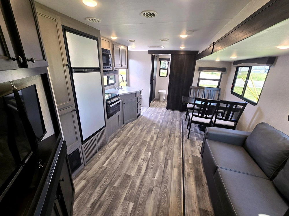 2022 Jayco Starcraft 252rb alt