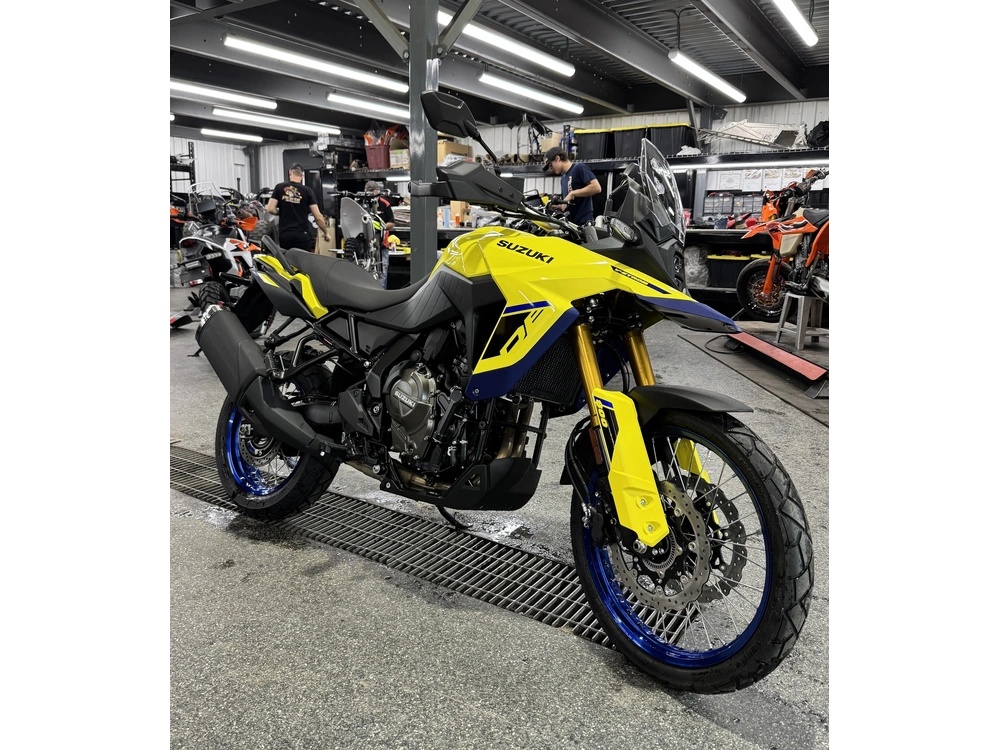 Suzuki V-strom 800de Aventu 2026 alt