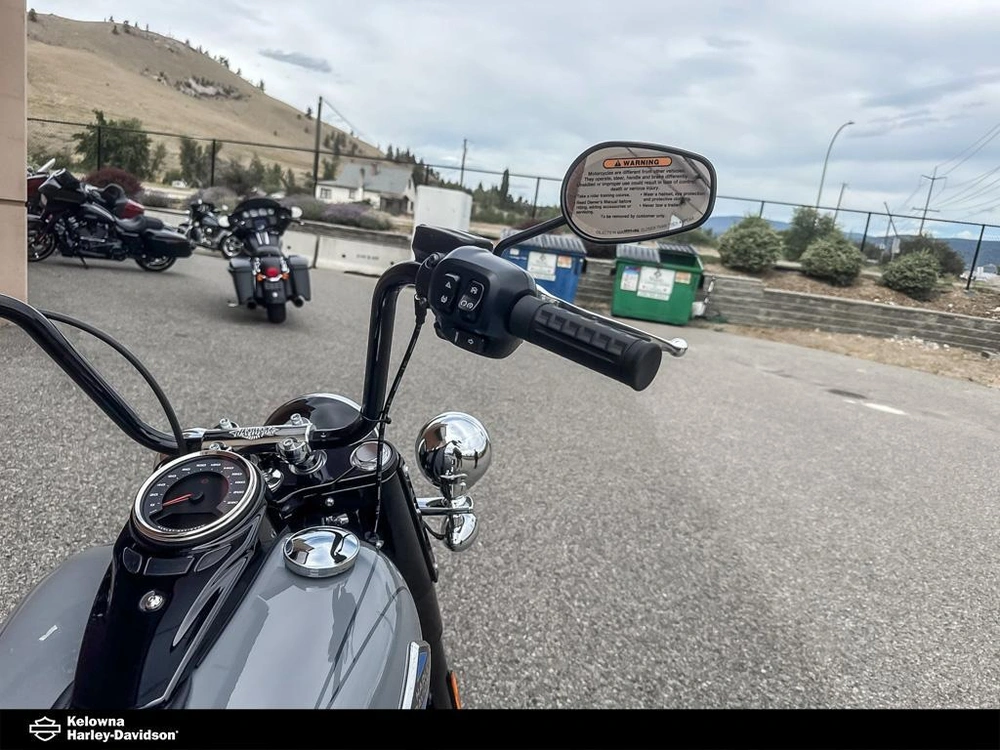 2026 Harley-davidson Flhc - Heritage Classic alt