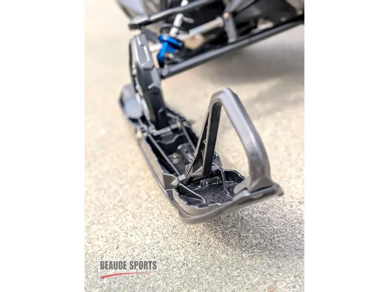 2026 Polaris SNO-26 9R INDY XCR 137 🎯 Motoneige Performance Trail Cloutée MINT Garantie Écran 7S Suspension Pro Prête Saison 🟢