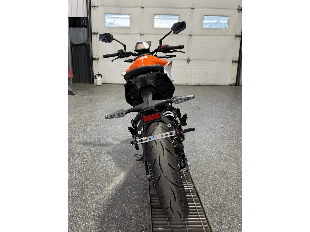 2024 Ktm 250 Duke alt