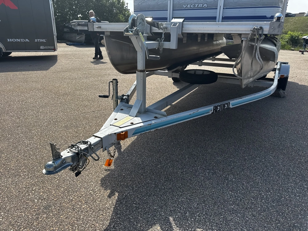 1996 Princecraft Vectra 16 / Honda 20hp 2010 alt
