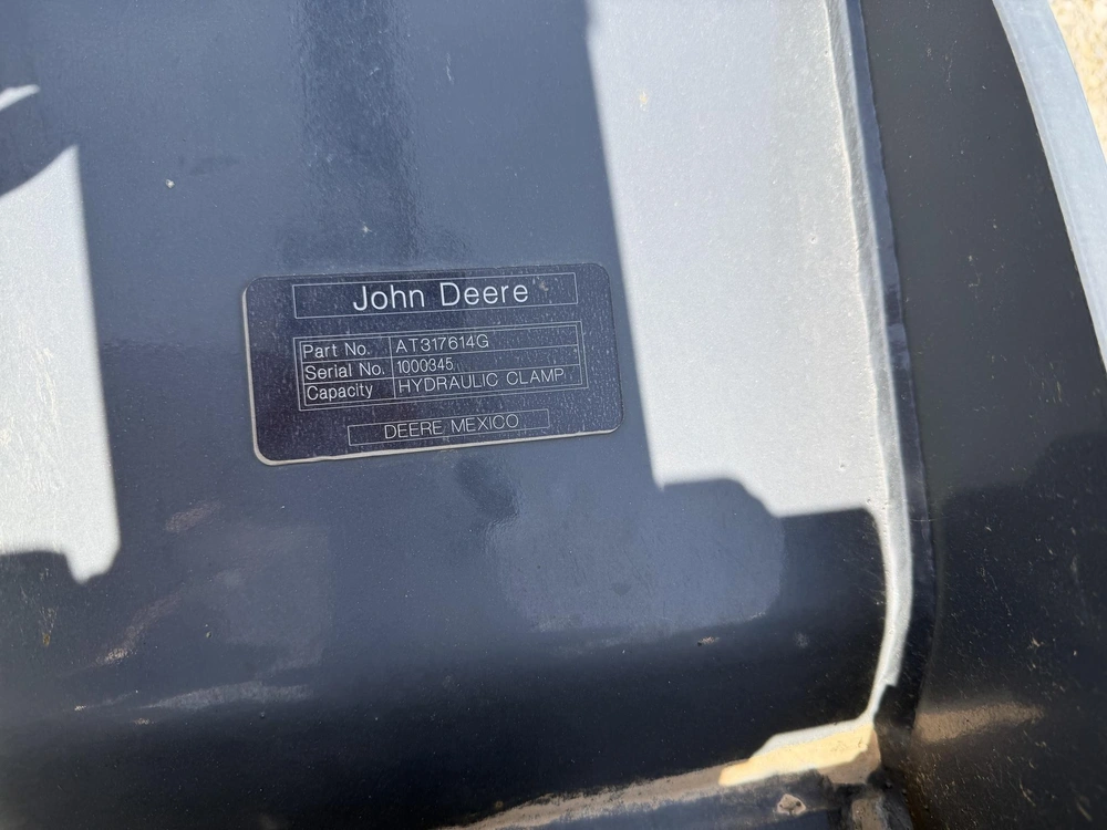 2022 John Deere 35g alt