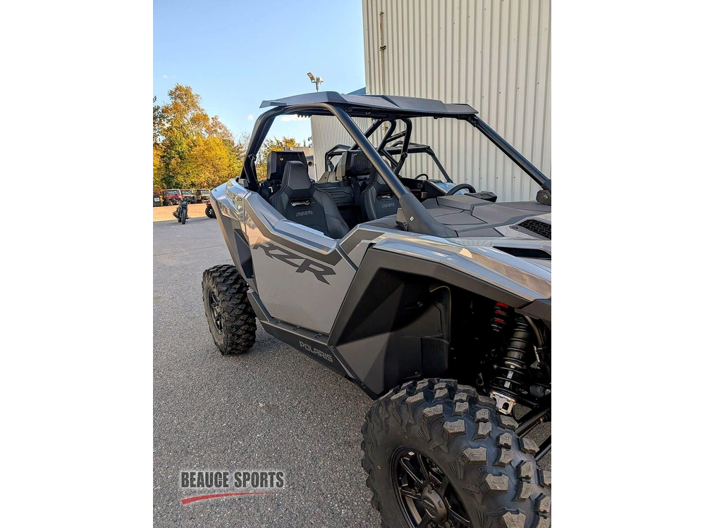 Polaris Rzr Pro Xp Ultimate - Slate Gray Segment Partagé Avec Zforce 950 H.o. 2026 alt