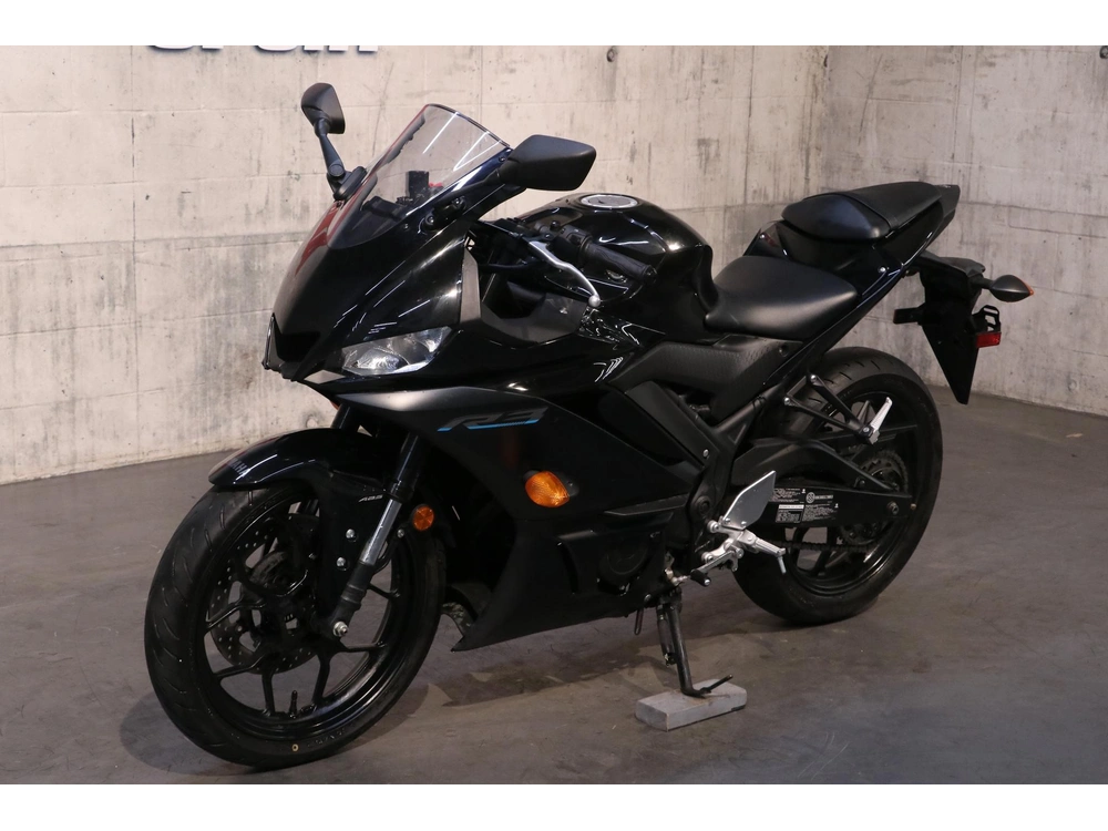 2022 Yamaha Yzf-r3 alt