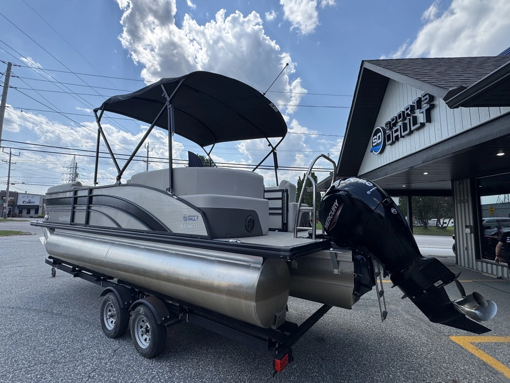 2022 Harris Sunliner 230 alt