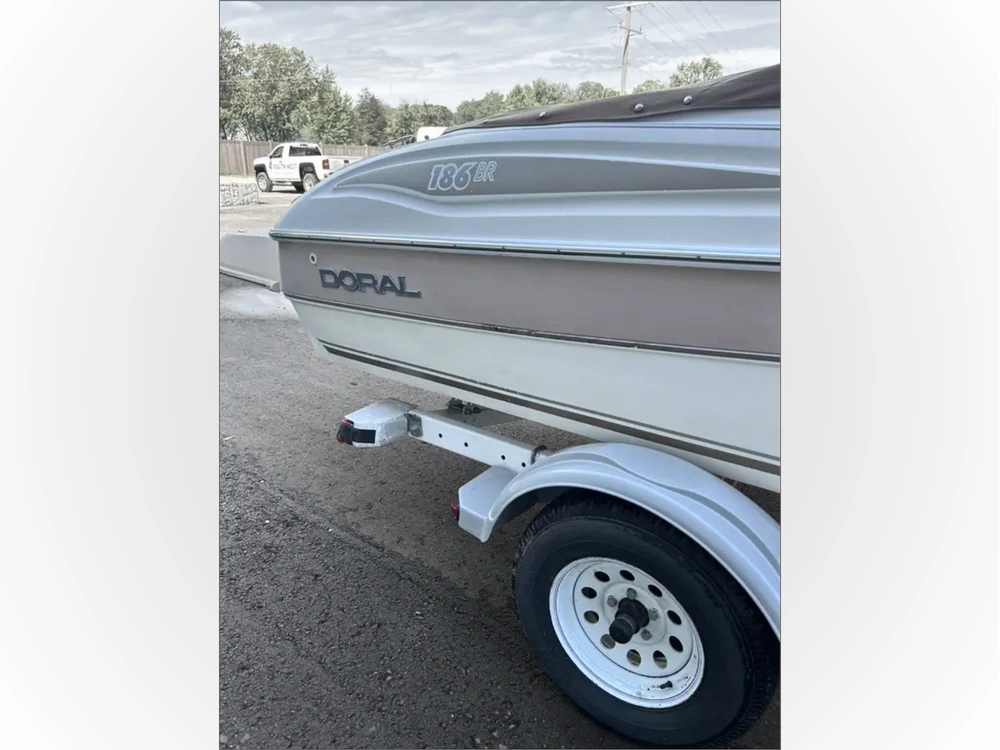 2002 Doral 186br alt