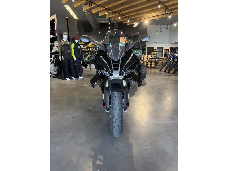 Bmw S1000rr 2026 alt
