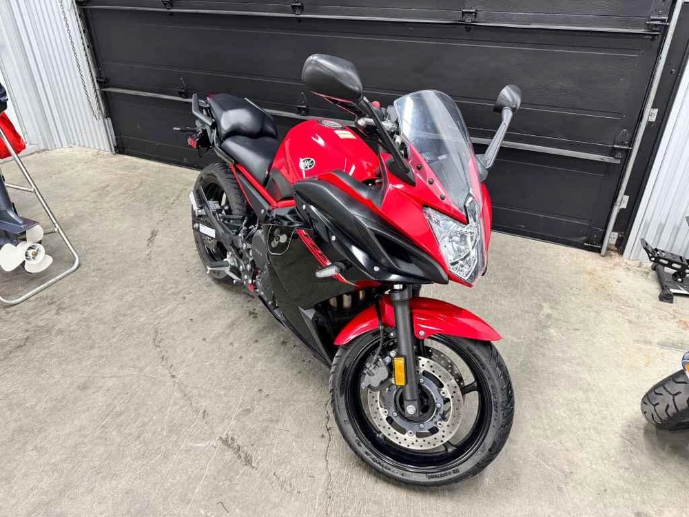 2015 Yamaha Fz6r alt