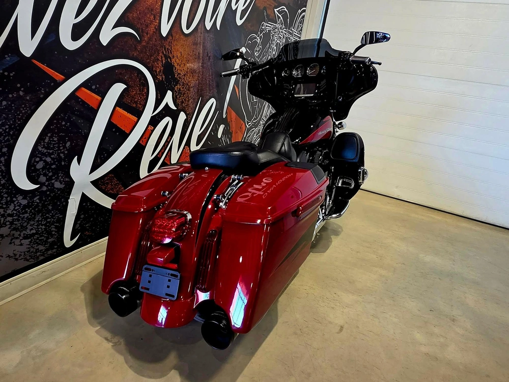 Harley-davidson Cvo Street Glide Flhxse 2017 alt
