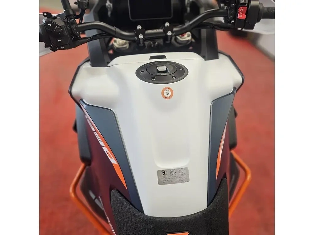 2026 Ktm 1390 Super Adventure R alt