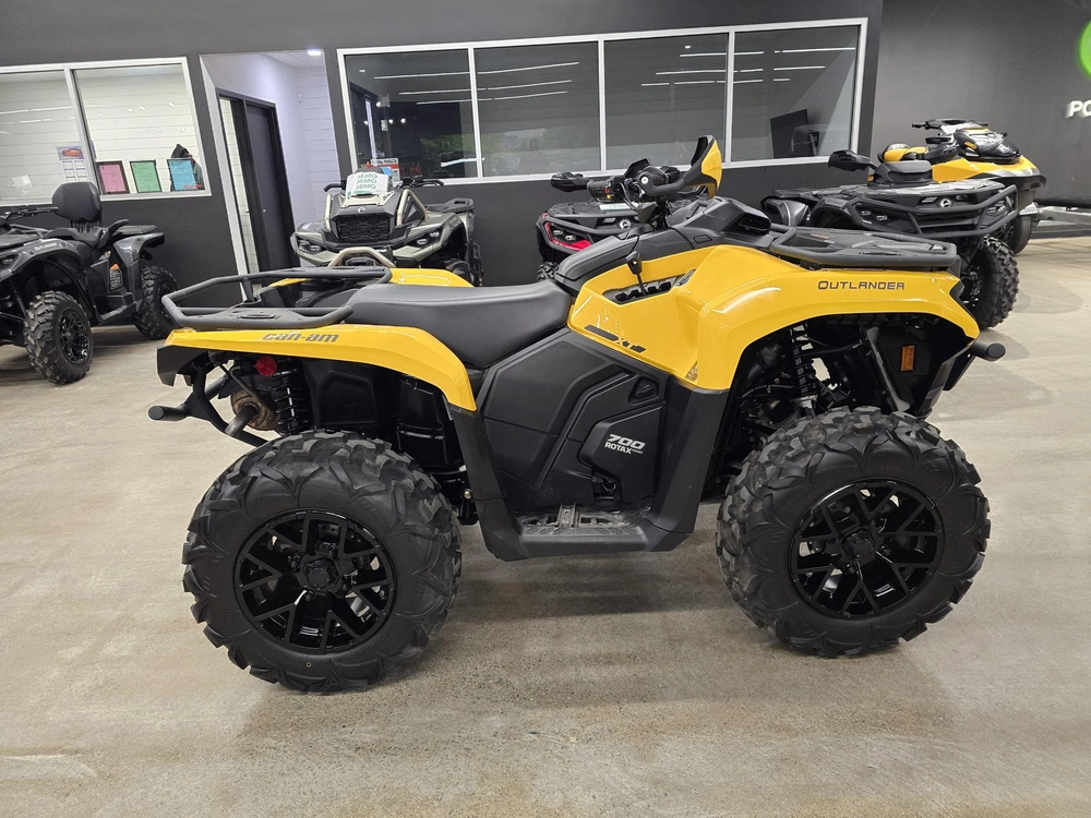 2024 Brp Outlander Xt 700 alt