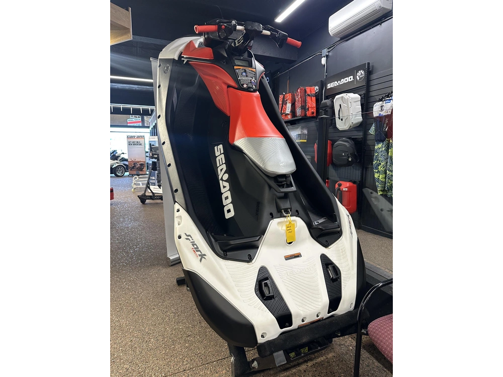 2026 Sea-doo Spark Trixx For 3 Ibr® And Audio