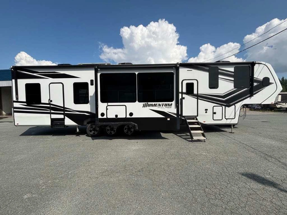 Grand Design Momentum 395ms 2025 alt