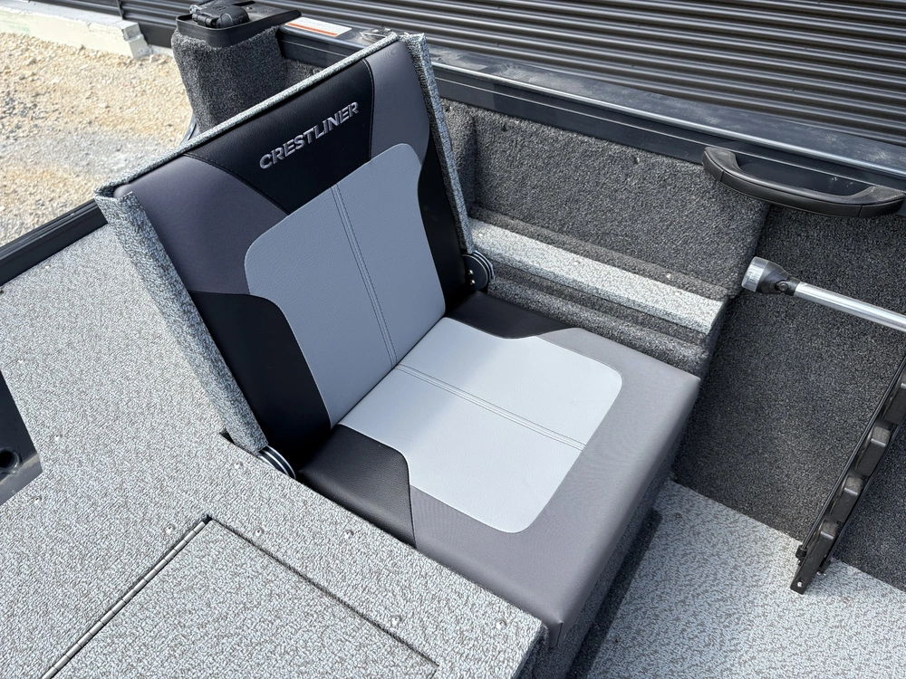 2025 Crestliner 1750 Hawk Wt Jumpseat - Gun Metal alt