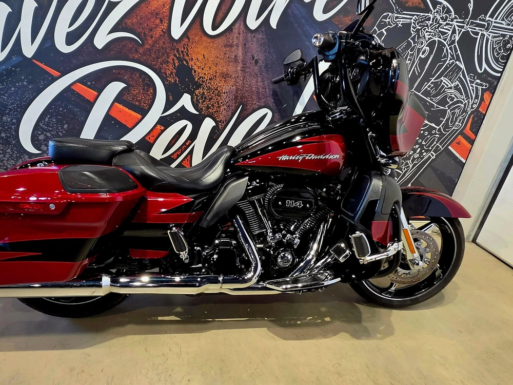Harley-davidson Cvo Street Glide Flhxse 2017 alt
