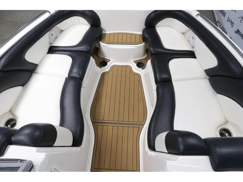 Yamaha 242 Ltd S 2011 alt