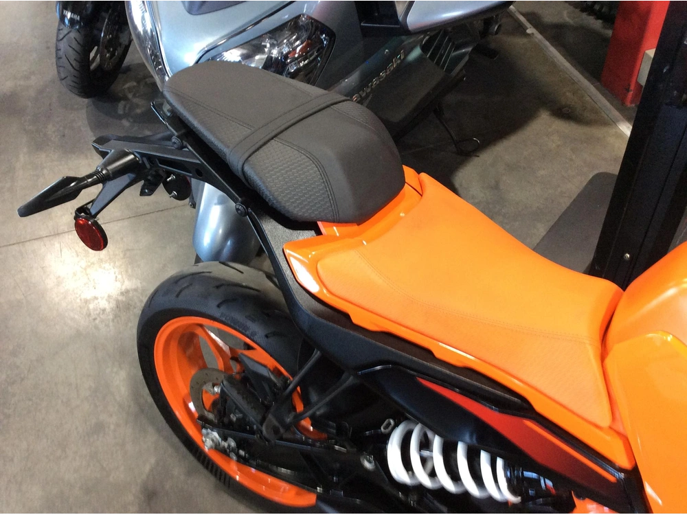Ktm 390 Duke 2024 alt