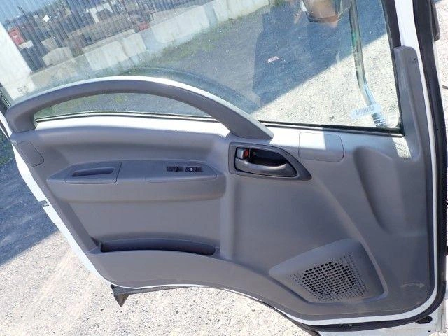 Isuzu Nrr 2022