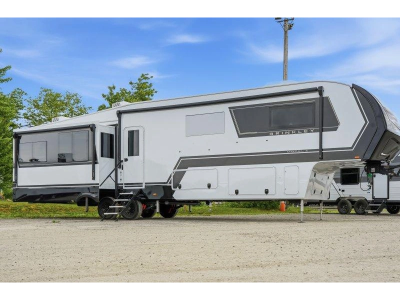 Brinkley Model Z Z3610 2027 alt
