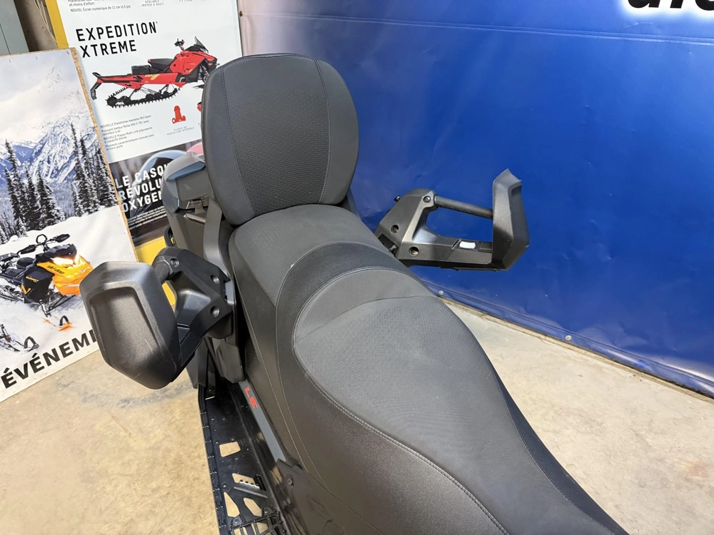 Ski-doo Grand Touring Le Platinum 900 Ace 2026 alt
