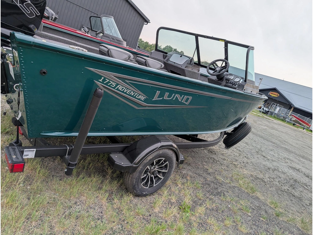 2026 Lund Boat Co 1775 Adventure Sport alt