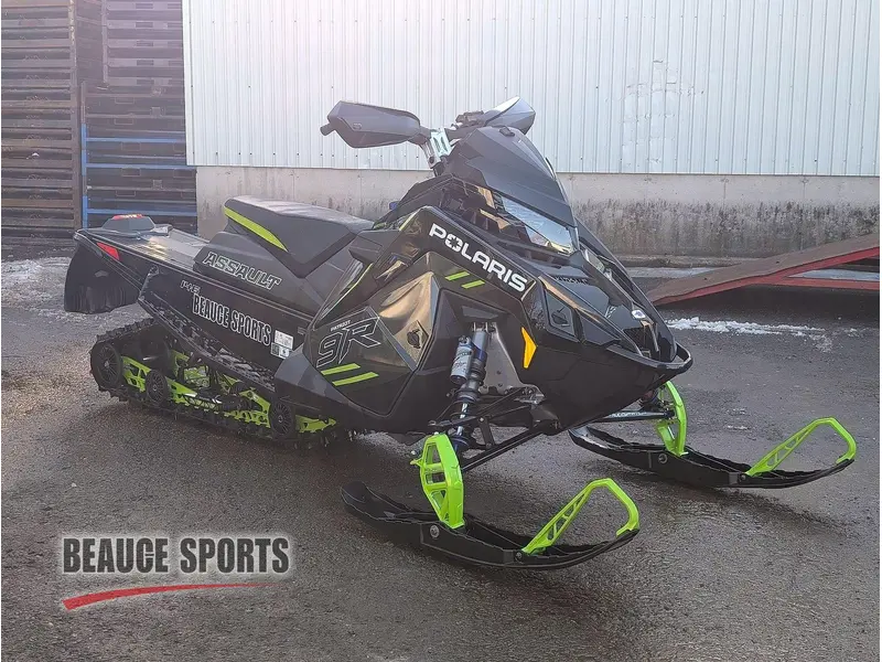 Polaris SNO-26 9R SB ASSAULT 146 SWITCHBACK 900CC DÉMO AVEC CLOUS 2026