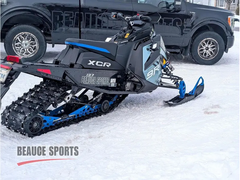 2026 Polaris SNO-26 9R INDY XCR 137 DÉMO GARANTIE COMPLETE DEAL !