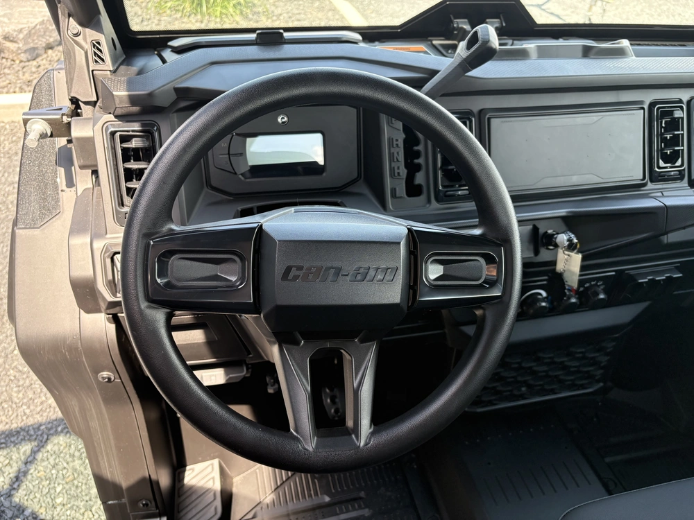 2026 Can-am Defender Max Xt Hd11 Cab alt