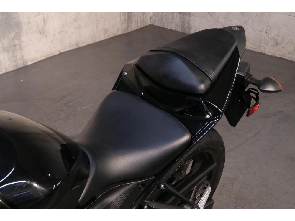 2022 Yamaha Yzf-r3 alt