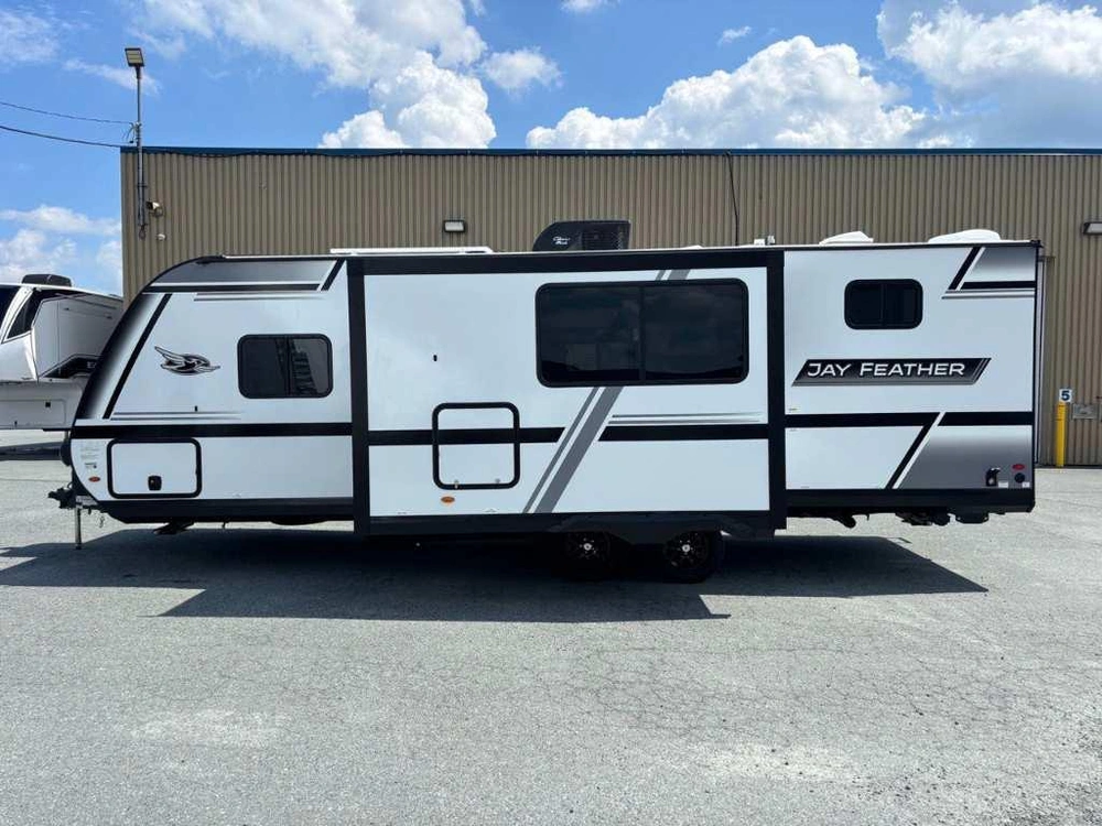 Jayco Jay Feather 25bh 2027 alt