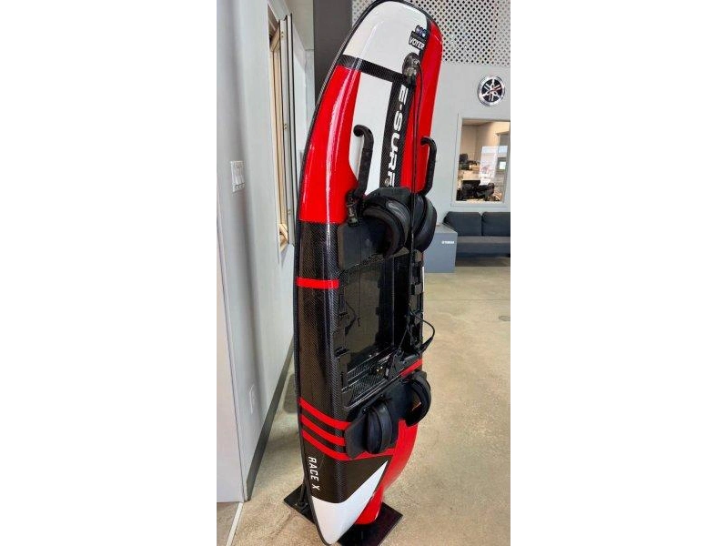 E-surf Race-x 2023 alt