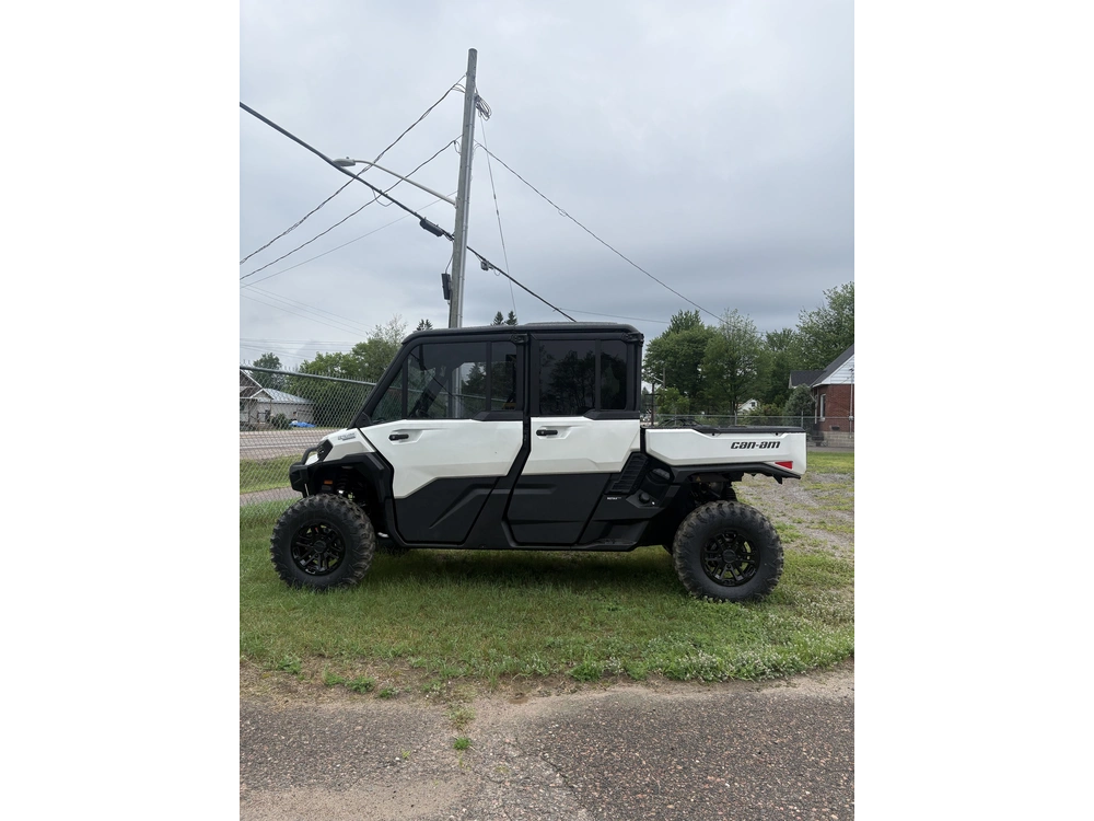 2026 Can-am Def Max Ltd 65 Hd11 alt