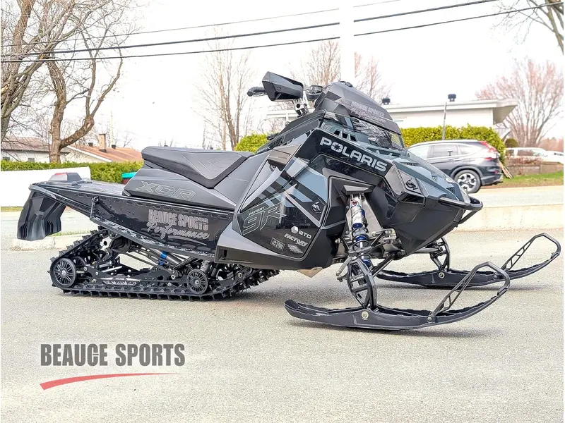 2026 Polaris SNO-26 9R INDY XCR 137 🎯 Motoneige Performance Trail Cloutée MINT Garantie Écran 7S Suspension Pro Prête Saison 🟢