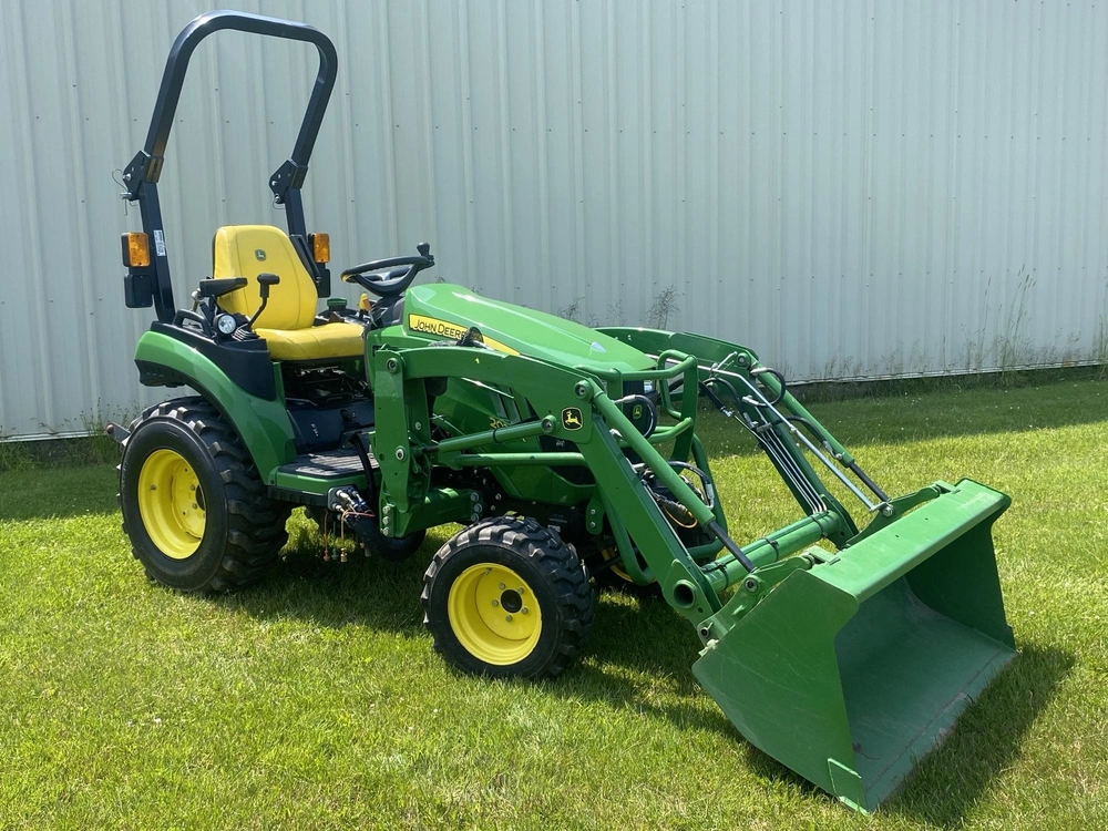 2020 John Deere 2025r alt