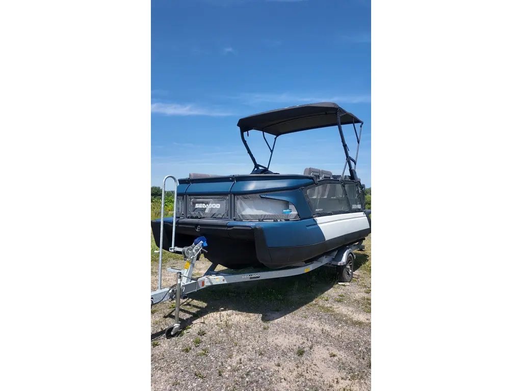 2024 Sea-Doo SWITCH CRUISE 18' 230HP W/ AUDIO 