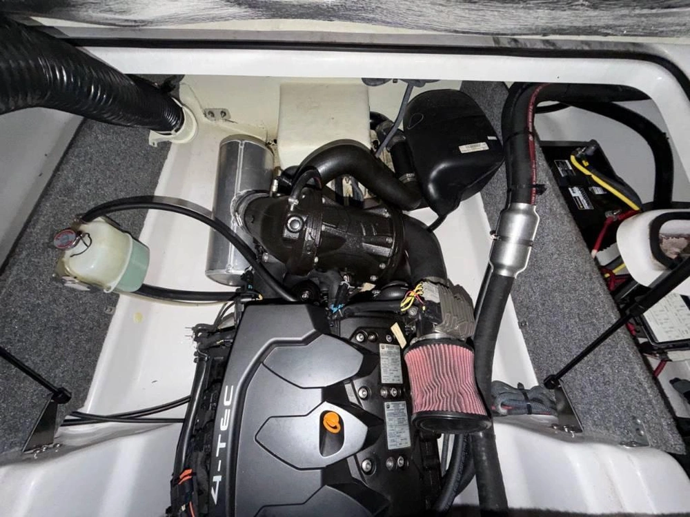 2014 Glastron 187 Gt alt