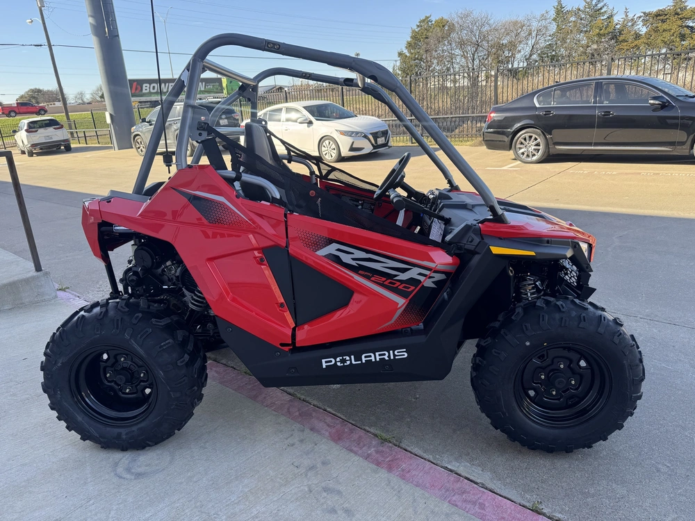 2026 Polaris Rzr 200 Efi alt