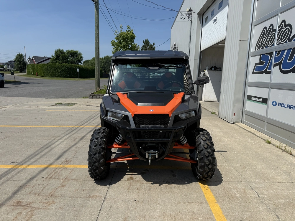 Polaris General 1000 2018 alt