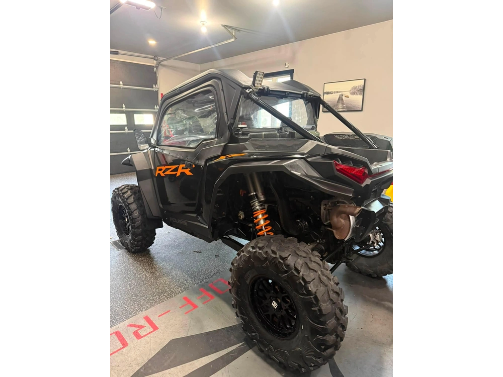 Polaris Rzr Xp 1000 Ultimate 2024 alt