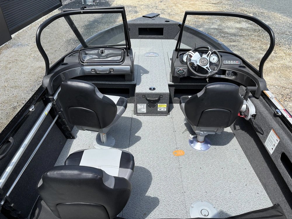 2025 Crestliner 1750 Hawk Wt Jumpseat - Black Metallic alt