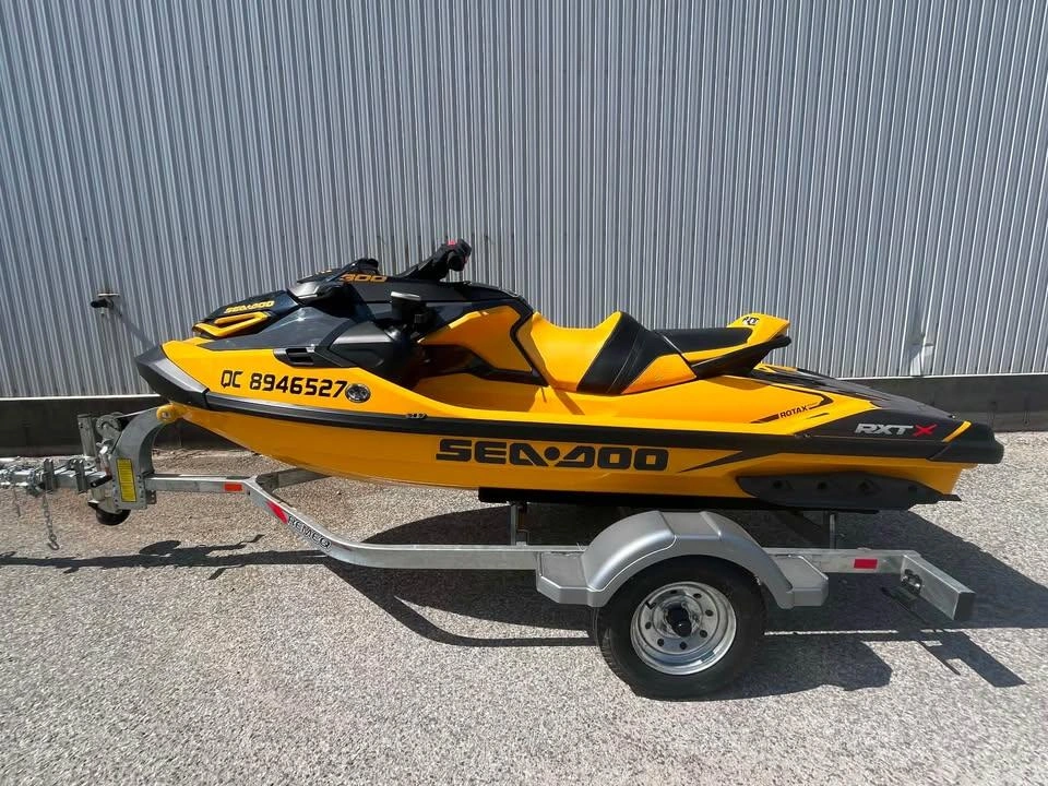2023 Sea Doo Rxt X 300 Tech Package alt