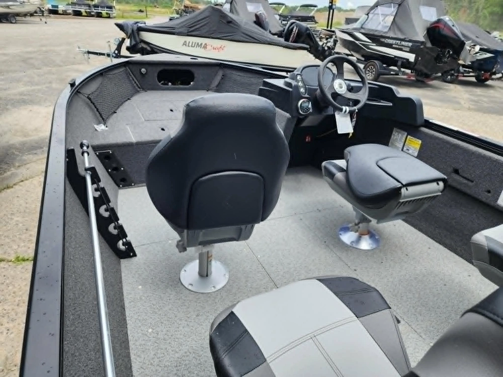 2026 Crestliner 1650 Kodiak Sc alt