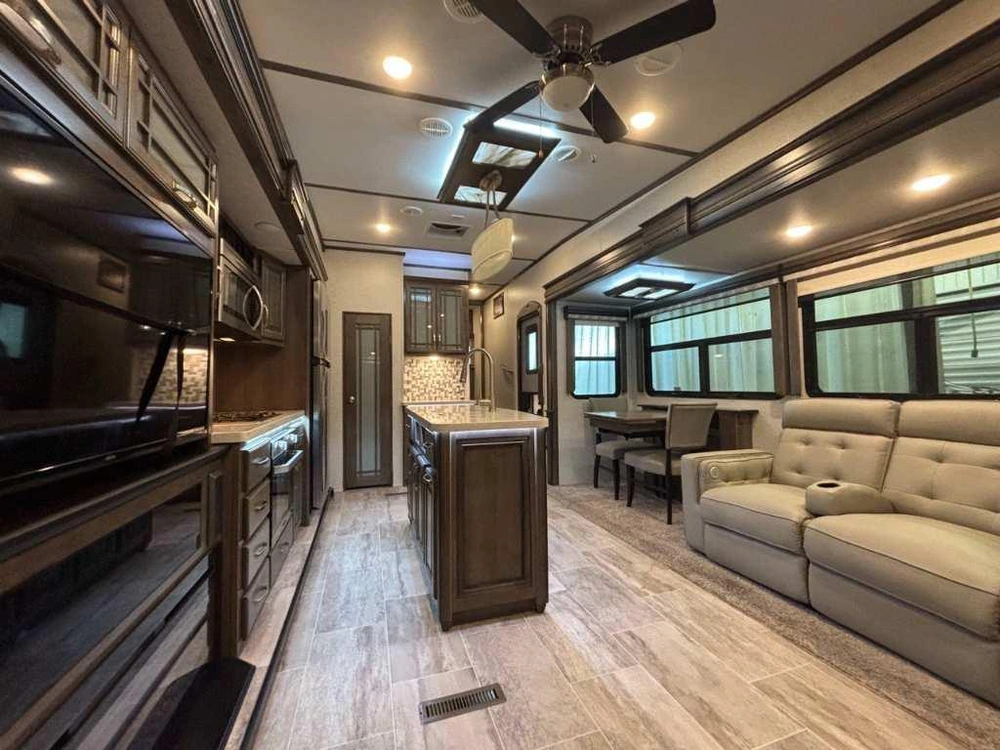 Keystone Rv Montana 3120rl 2019 alt