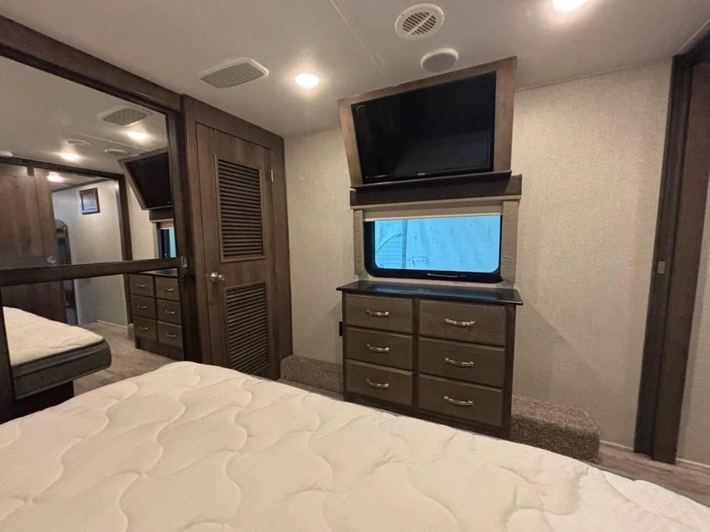 Keystone Rv Montana 3120rl 2019 alt