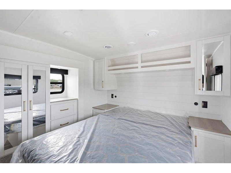 2027 Jayco Eagle 24mle alt