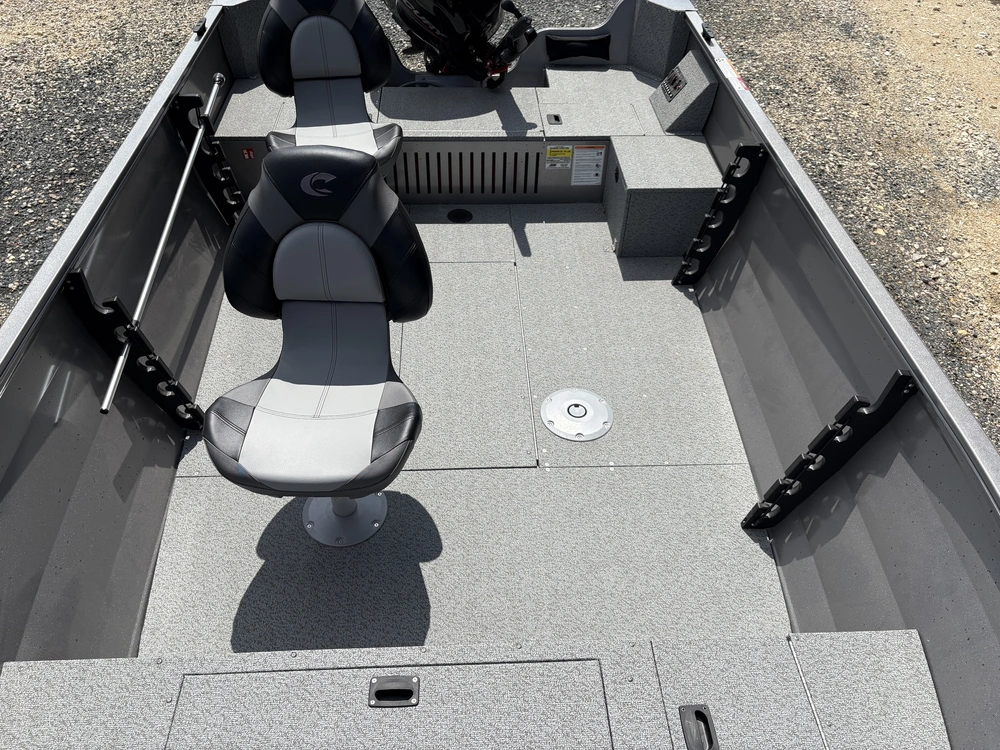 2025 Crestliner 1650 Kodiak Tiller - Silver Metallic alt
