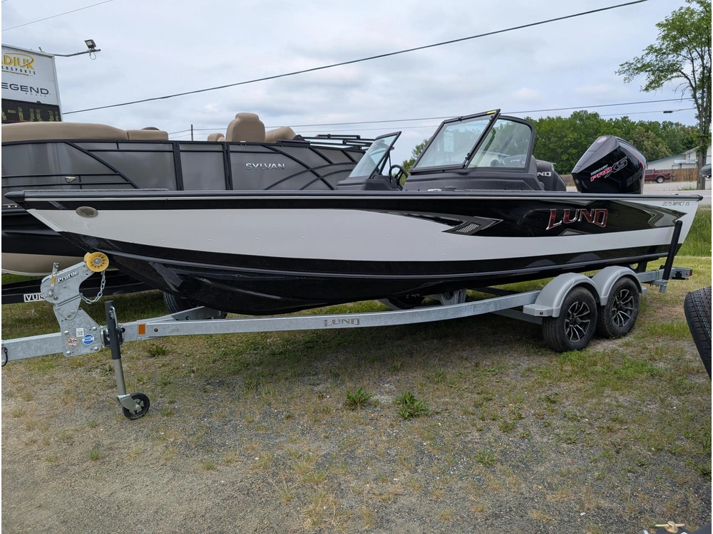 2026 Lund Boat Co 2075 Impact Xs alt
