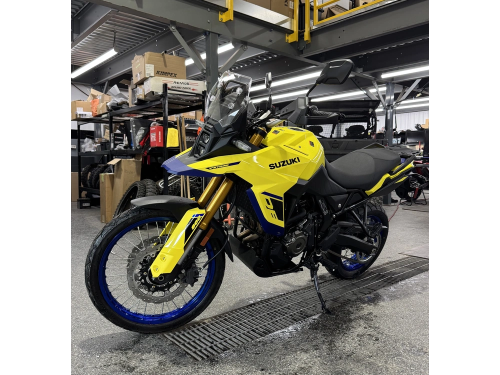 Suzuki V-strom 800de Aventu 2026 alt